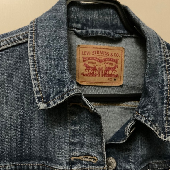 Levi’s Jean Jacket Size Medium - Picture 4 of 14